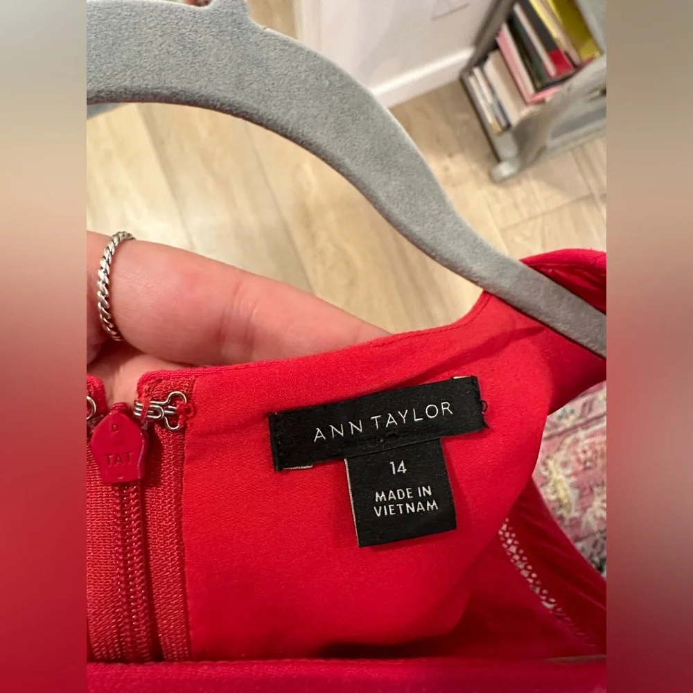 Ann Taylor Dress - Picture 5 of 5